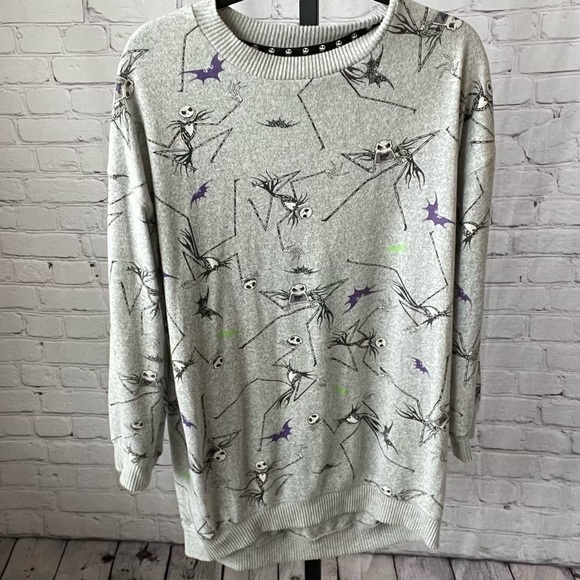 Tim Burton The Nightmare Before Christmas Crew Neck Tunic Sweater Size Medium - Picture 1 of 3